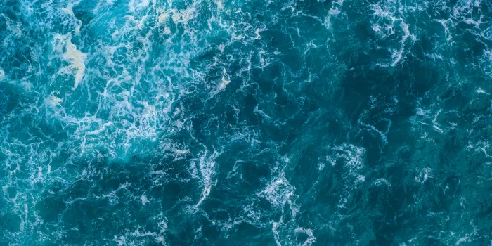 Mer couleur turquoise vue du ciel